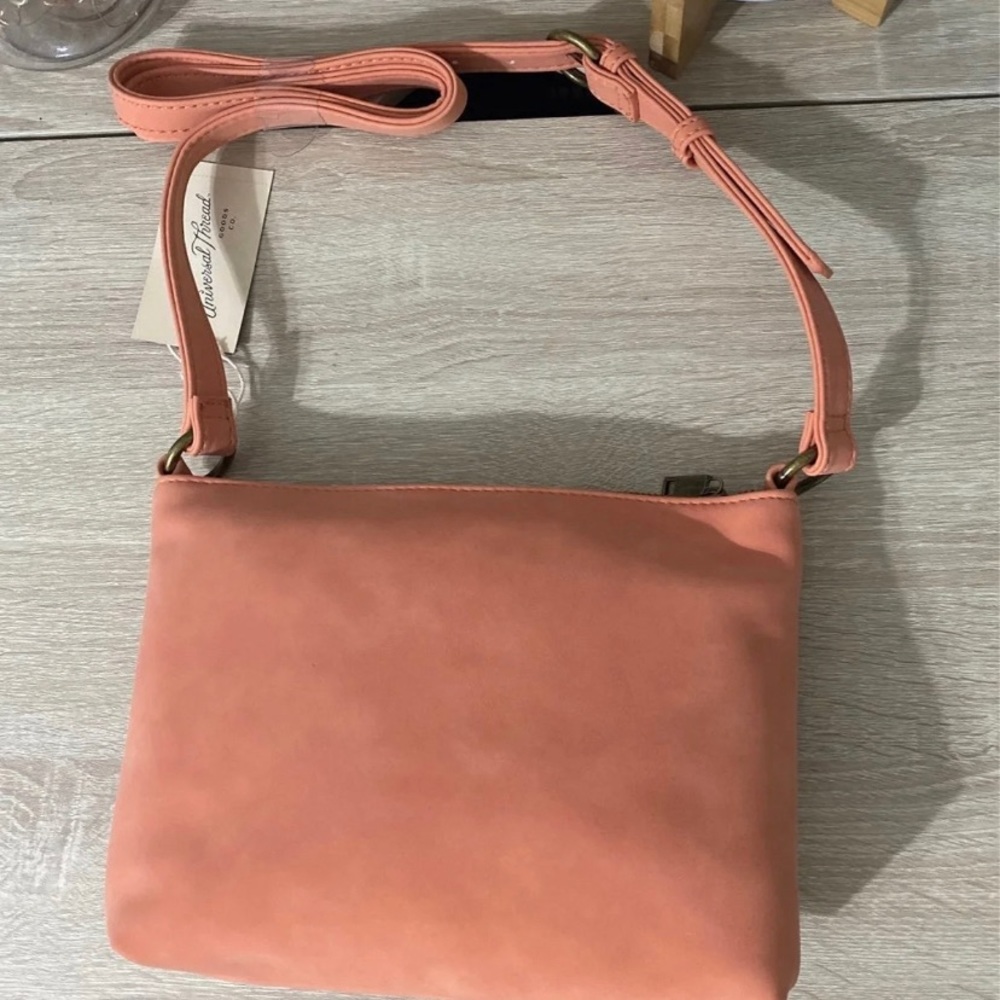 Universal Thread Crossbody - Picture 6 of 6